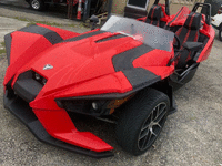 Image 2 of 5 of a 2016 POLARIS SLINGSHOT SL