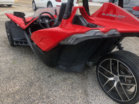 Image 4 of 5 of a 2016 POLARIS SLINGSHOT SL