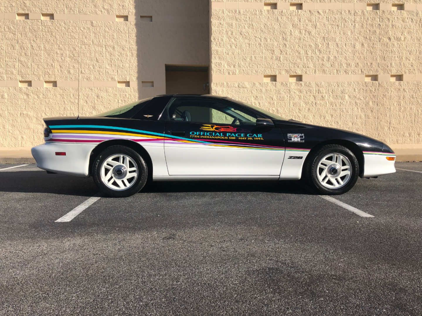 2nd Image of a 1993 CHEVROLET CAMARO Z28