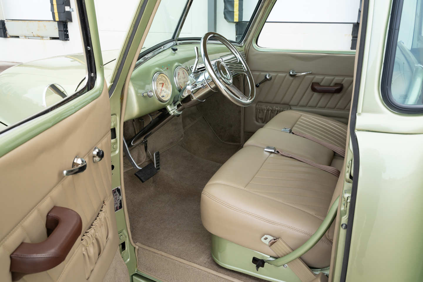 5th Image of a 1949 CHEVROLET 5 WINDOW TRUCK