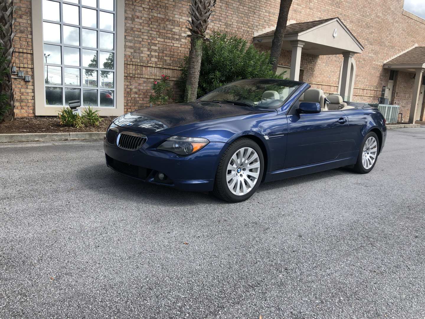 0th Image of a 2005 BMW 6 SERIES 645CIC