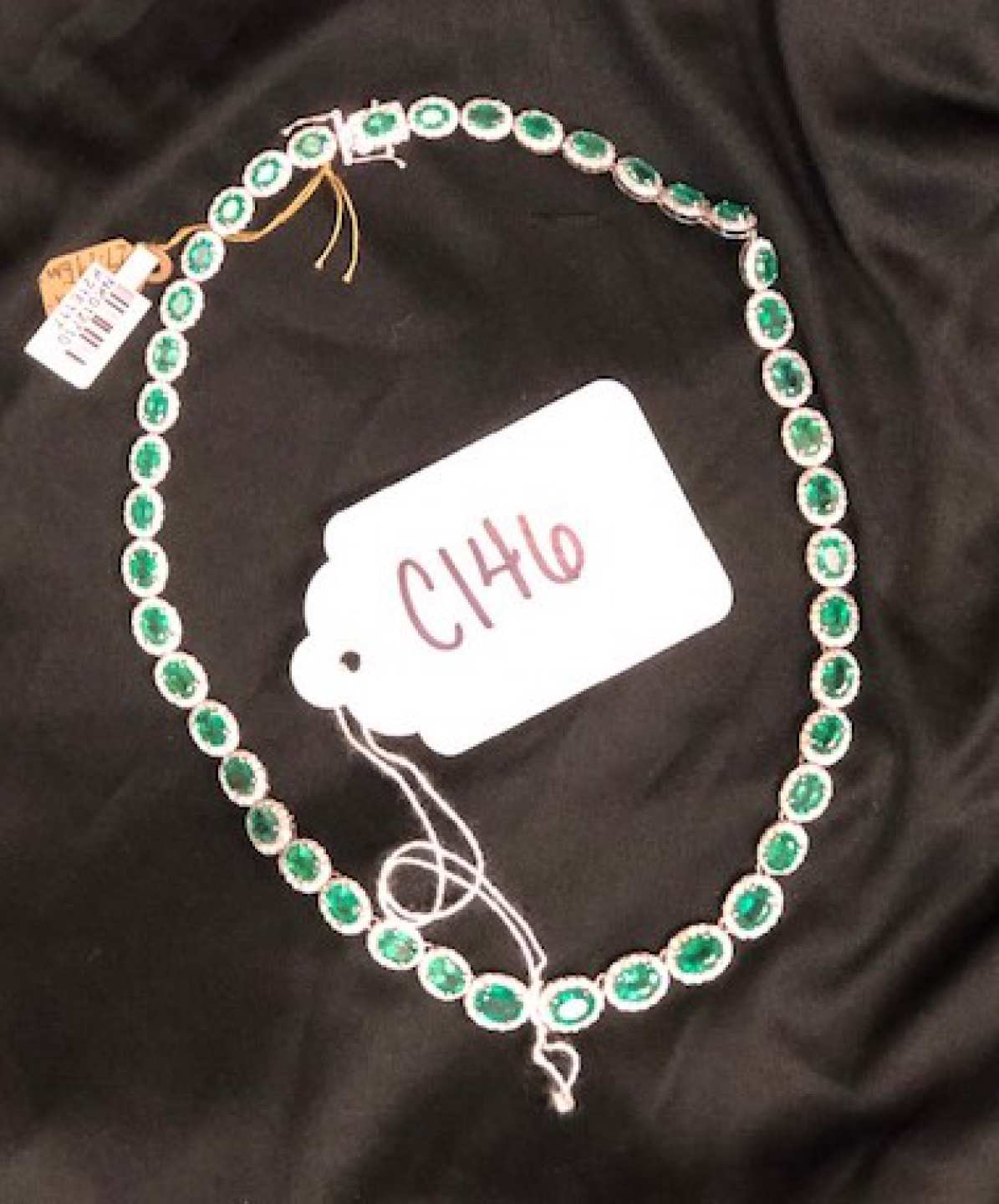 0th Image of a N/A 18K GOLD NECKLACE DIAMOND AND EMERALD