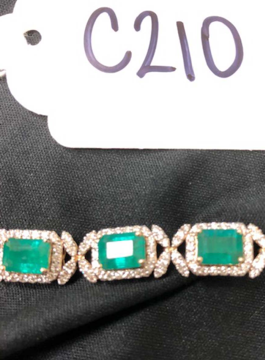 1st Image of a N/A EMERALD AND DIAMOND GOLD BRACELET