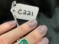 Image 1 of 2 of a N/A GOLD RING EMERALD
