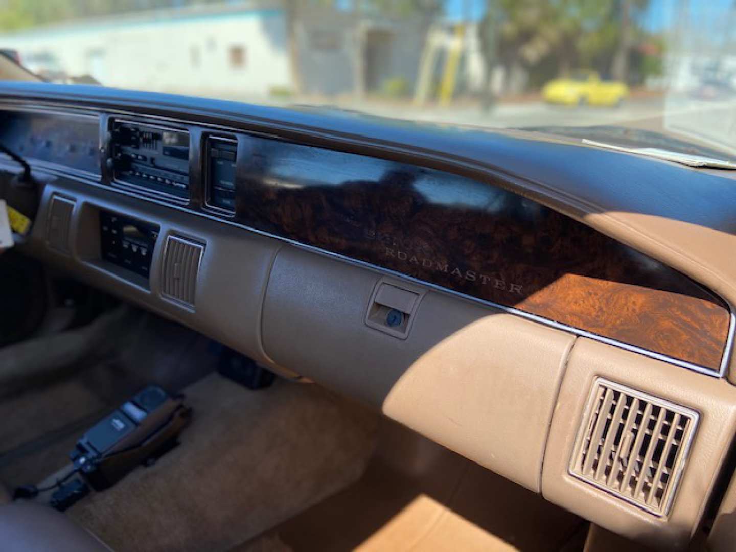 5th Image of a 1993 BUICK ROADMASTER ESTATE
