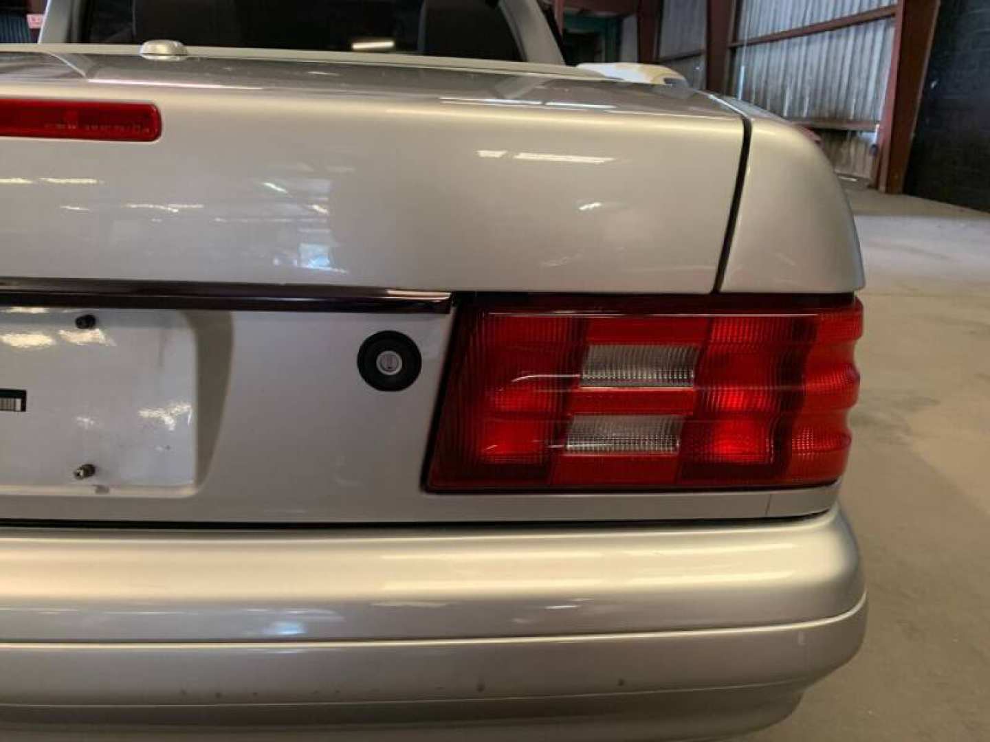 9th Image of a 2000 MERCEDES-BENZ SL-CLASS SL500