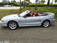 Image 3 of 16 of a 1995 FORD MUSTANG GT