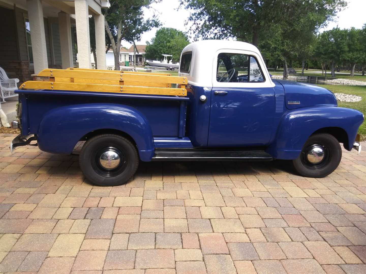 2nd Image of a 1952 CHEVROLET 3100