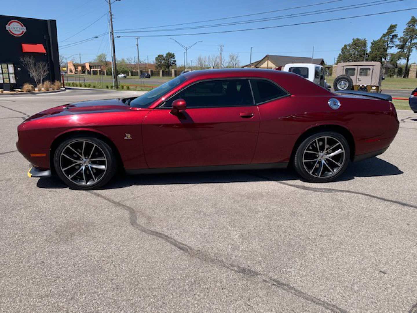 3rd Image of a 2018 DODGE CHALLENGER