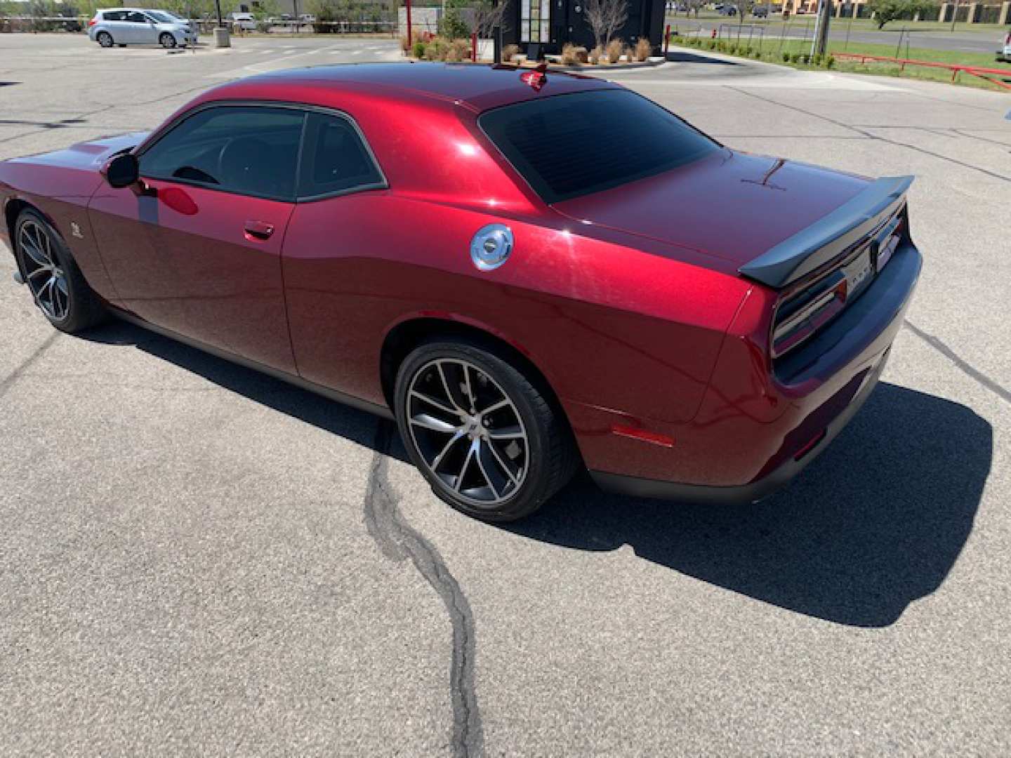 5th Image of a 2018 DODGE CHALLENGER