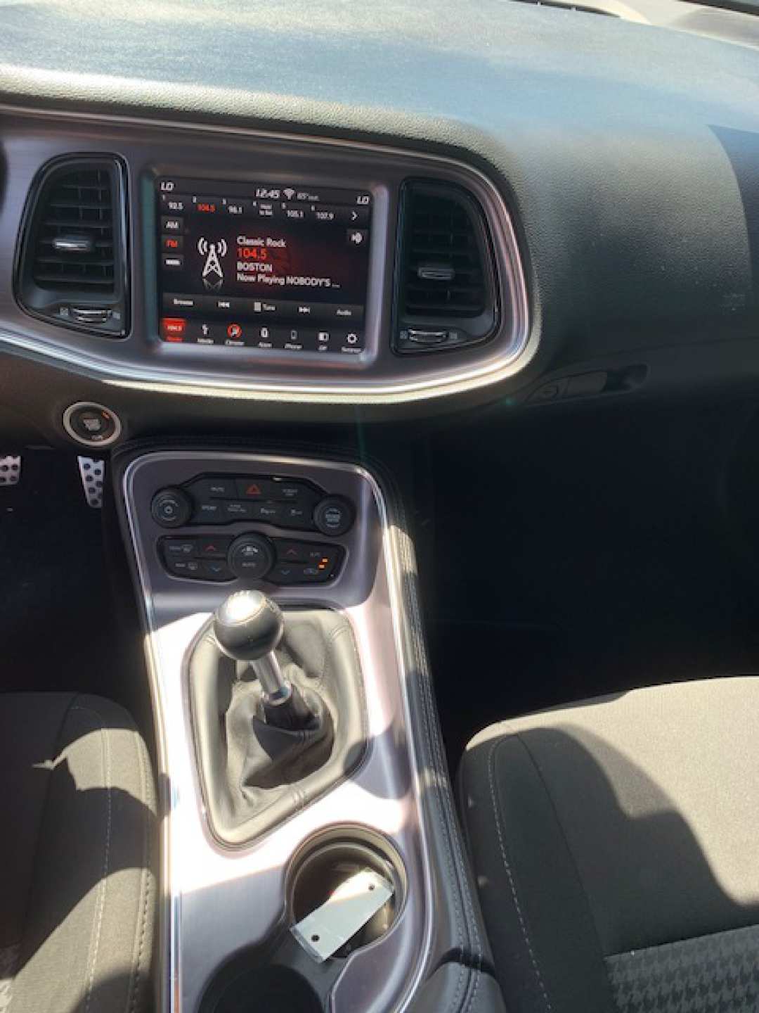 13th Image of a 2018 DODGE CHALLENGER