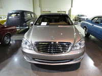 Image 3 of 16 of a 2007 MERCEDES-BENZ S-CLASS S550