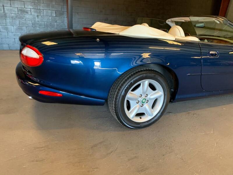 7th Image of a 1997 JAGUAR XK8 XK