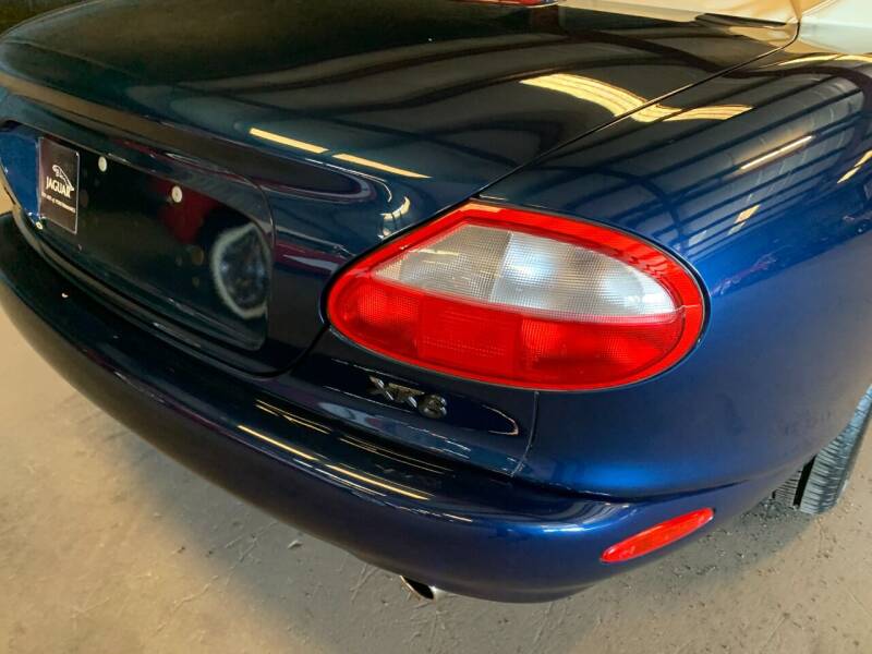 8th Image of a 1997 JAGUAR XK8 XK