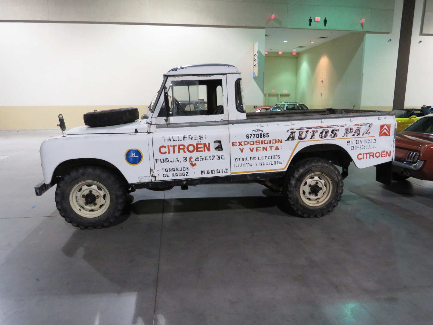 2nd Image of a 1978 LAND ROVER PICKUP