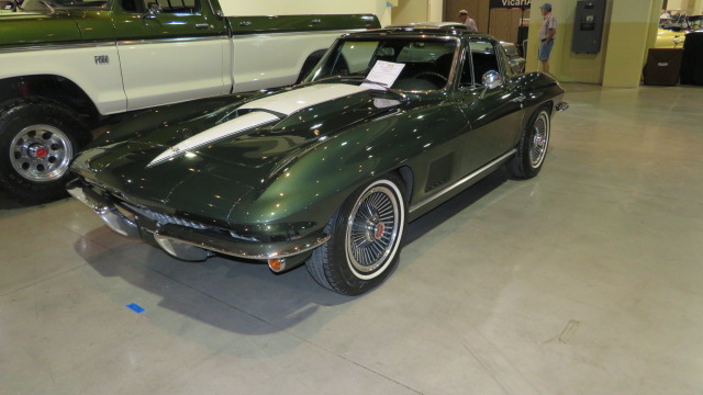 1st Image of a 1967 CHEVROLET CORVETTE