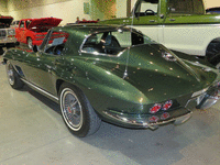 Image 9 of 12 of a 1967 CHEVROLET CORVETTE