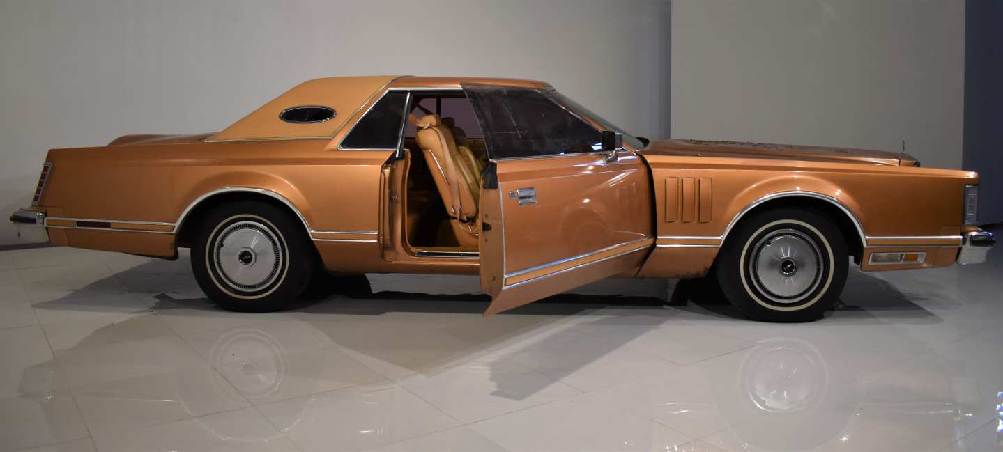 2nd Image of a 1978 LINCOLN CONTINENTAL