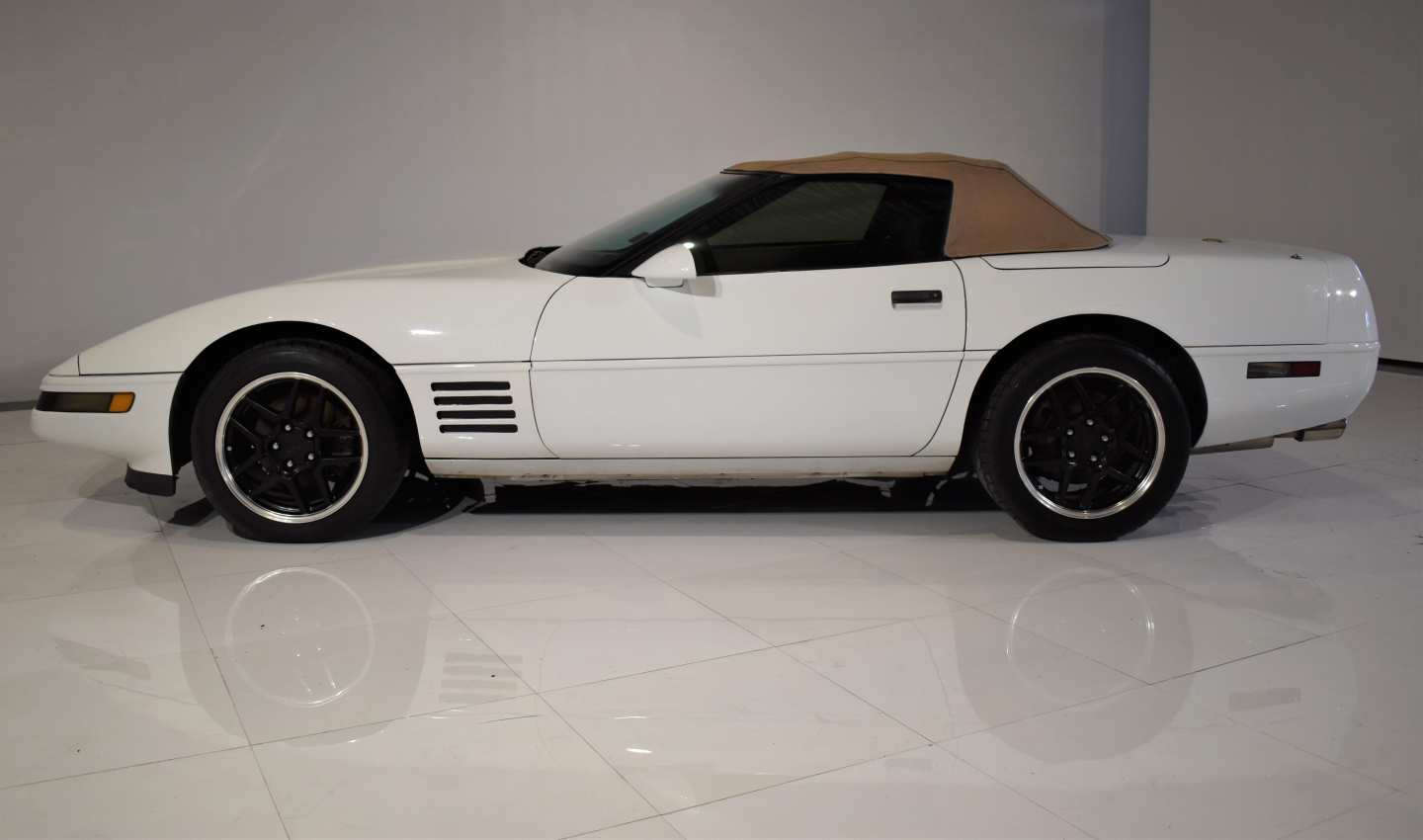 1st Image of a 1993 CHEVROLET CORVETTE