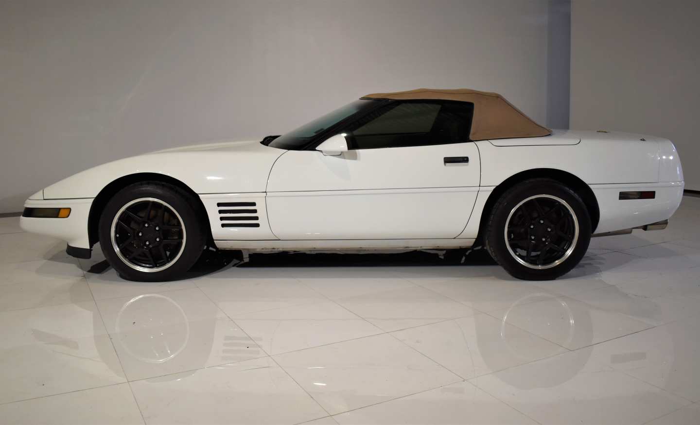 7th Image of a 1993 CHEVROLET CORVETTE