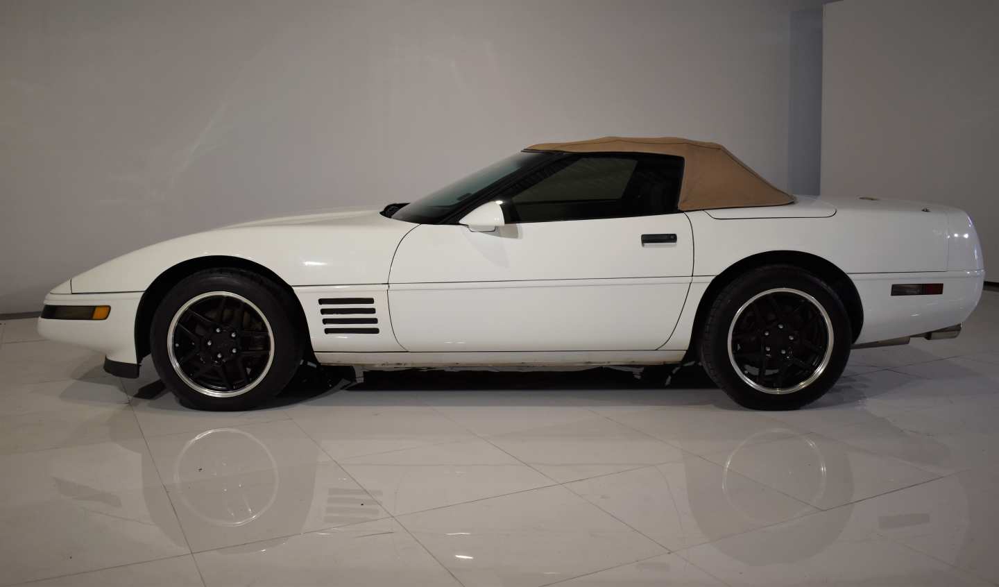 14th Image of a 1993 CHEVROLET CORVETTE