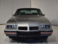 Image 2 of 20 of a 1986 PONTIAC GRAND PRIX