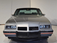 Image 4 of 20 of a 1986 PONTIAC GRAND PRIX