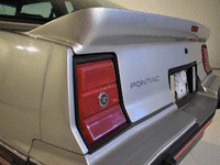 Image 9 of 20 of a 1986 PONTIAC GRAND PRIX