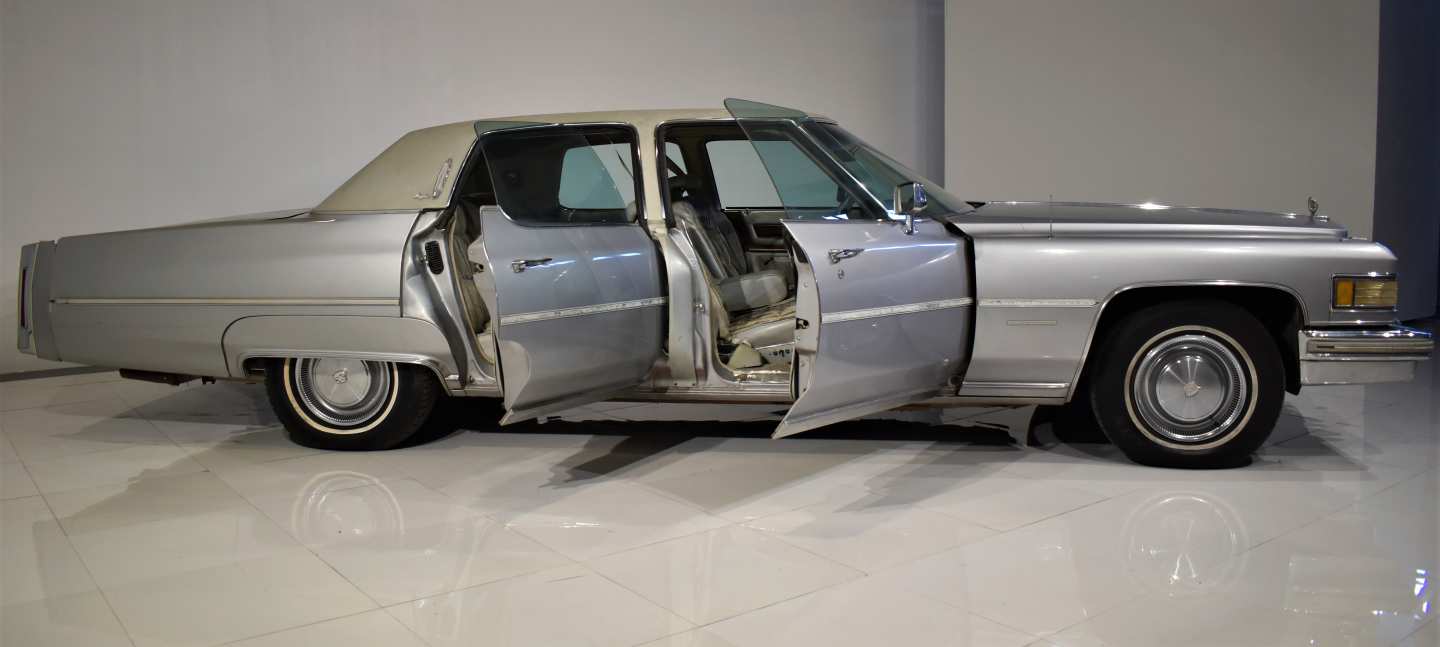 2nd Image of a 1976 CADILLAC BROUGHAM