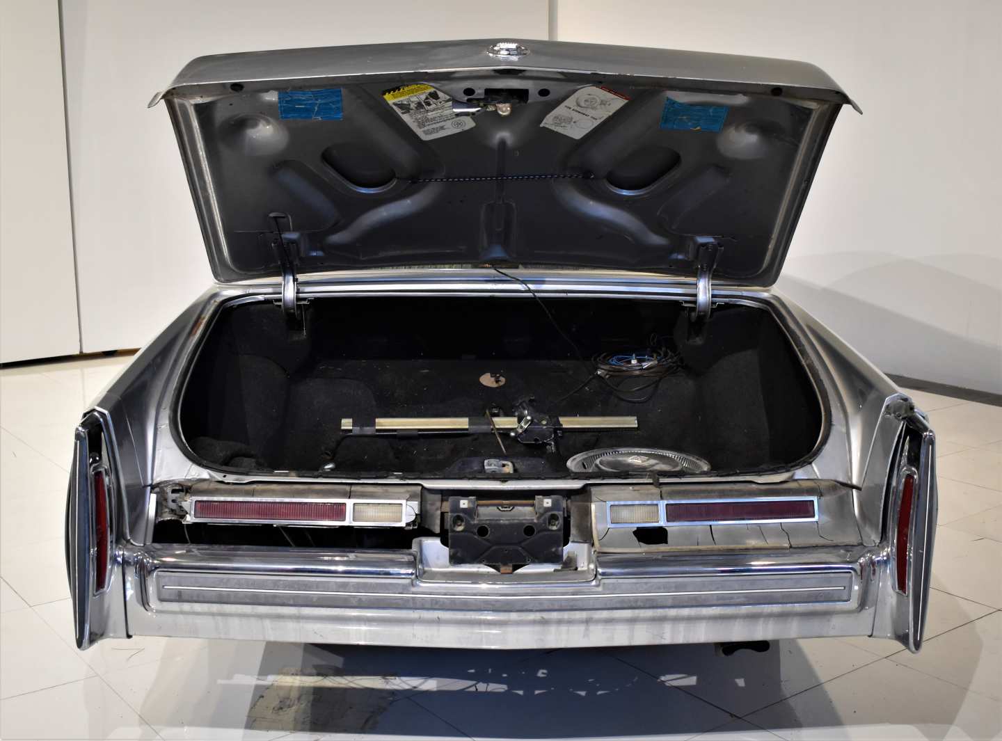 7th Image of a 1976 CADILLAC BROUGHAM