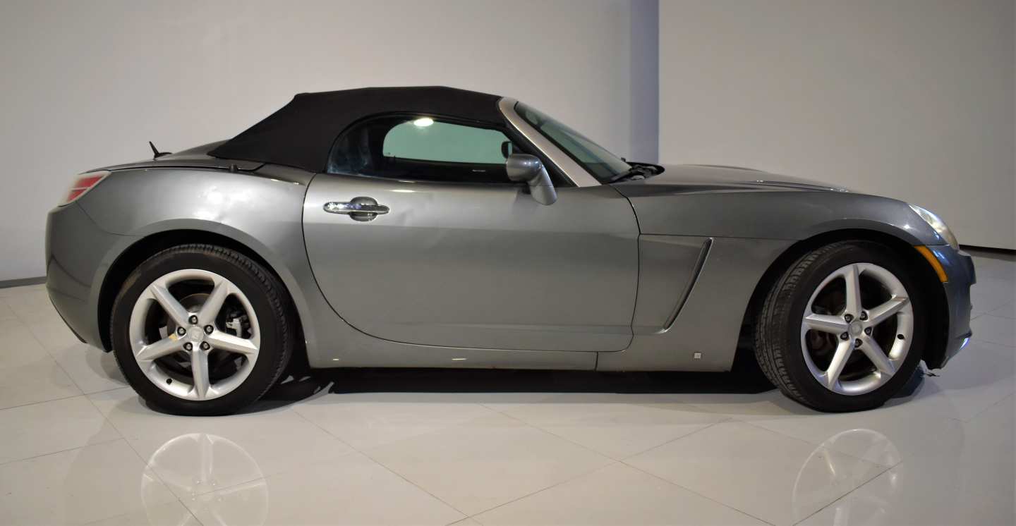 4th Image of a 2007 SATURN SKY