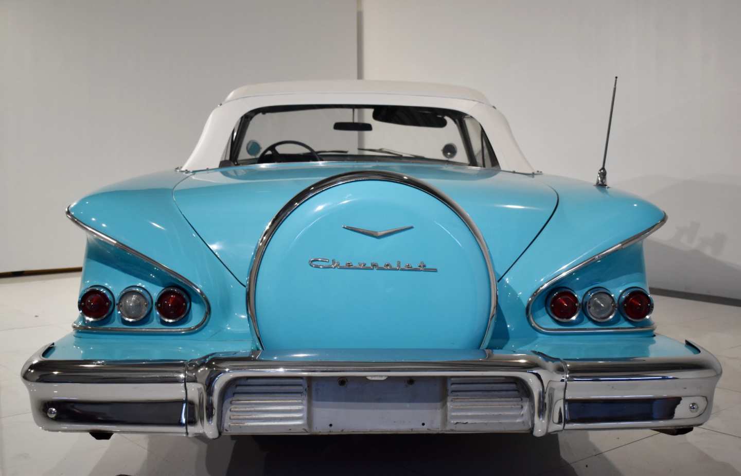 2nd Image of a 1958 CHEVROLET IMPALA