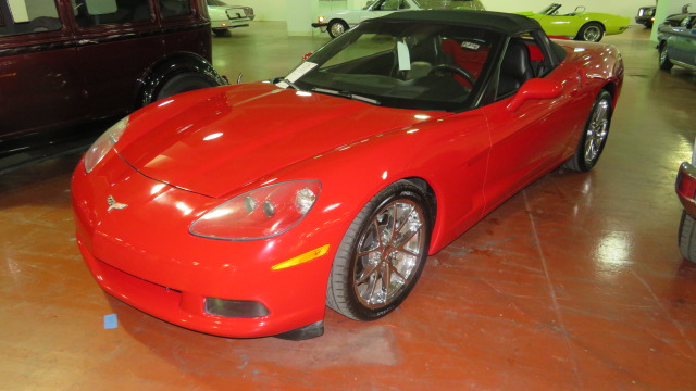 1st Image of a 2005 CHEVROLET CORVETTE