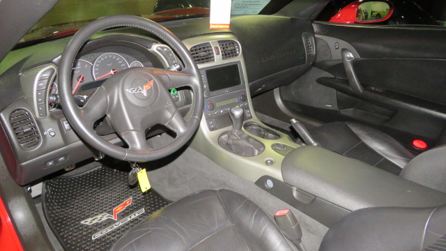 2nd Image of a 2005 CHEVROLET CORVETTE