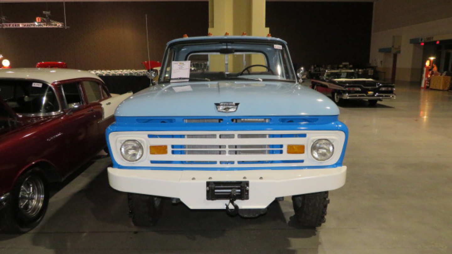 2nd Image of a 1962 FORD F250