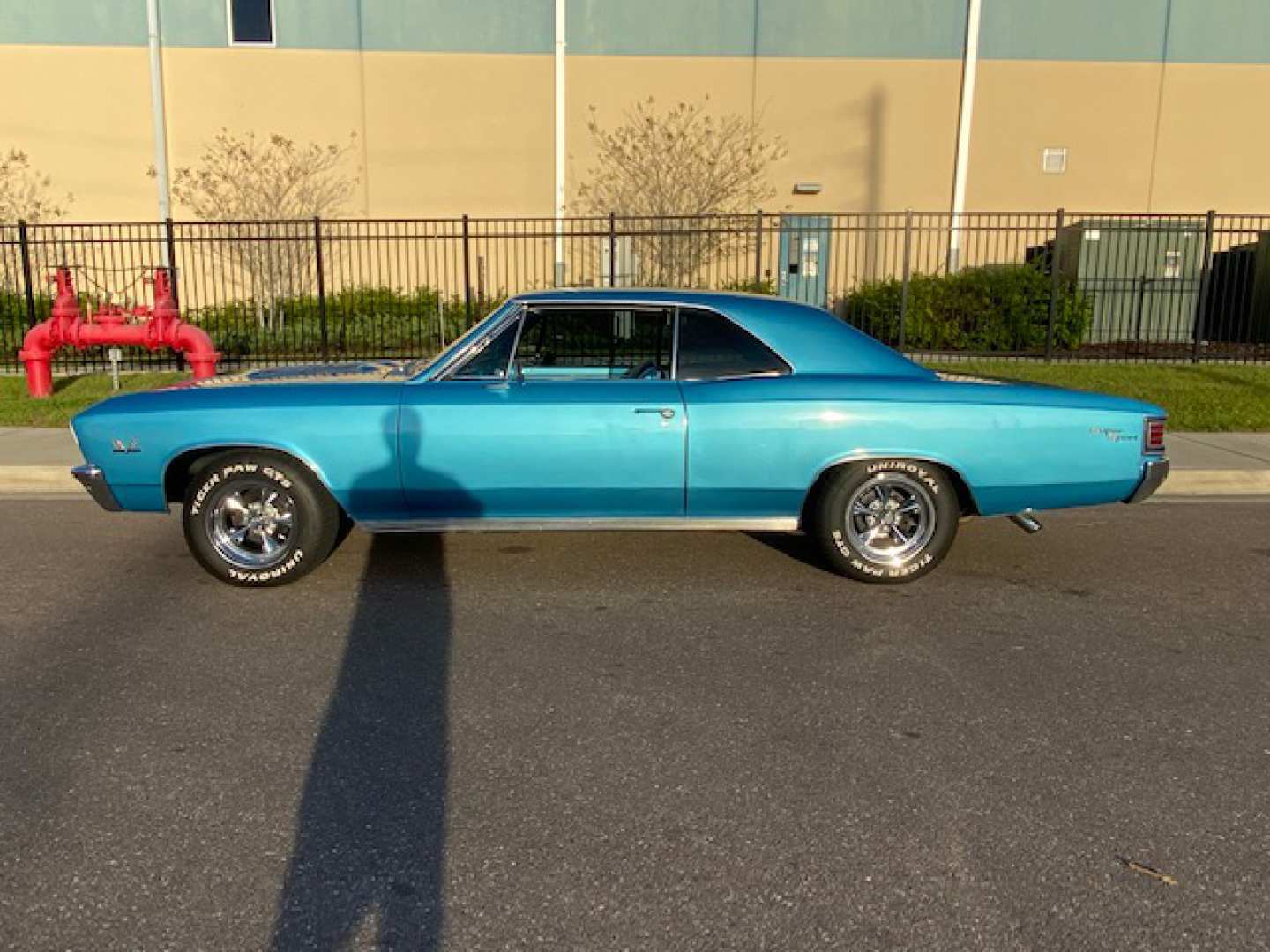 3rd Image of a 1967 CHEVROLET CHEVELLE