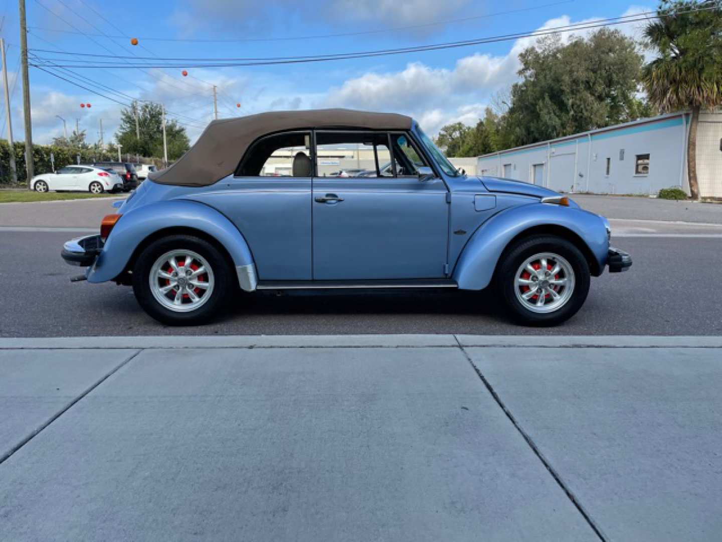 2nd Image of a 1979 VOLKSWAGEN BEETLE