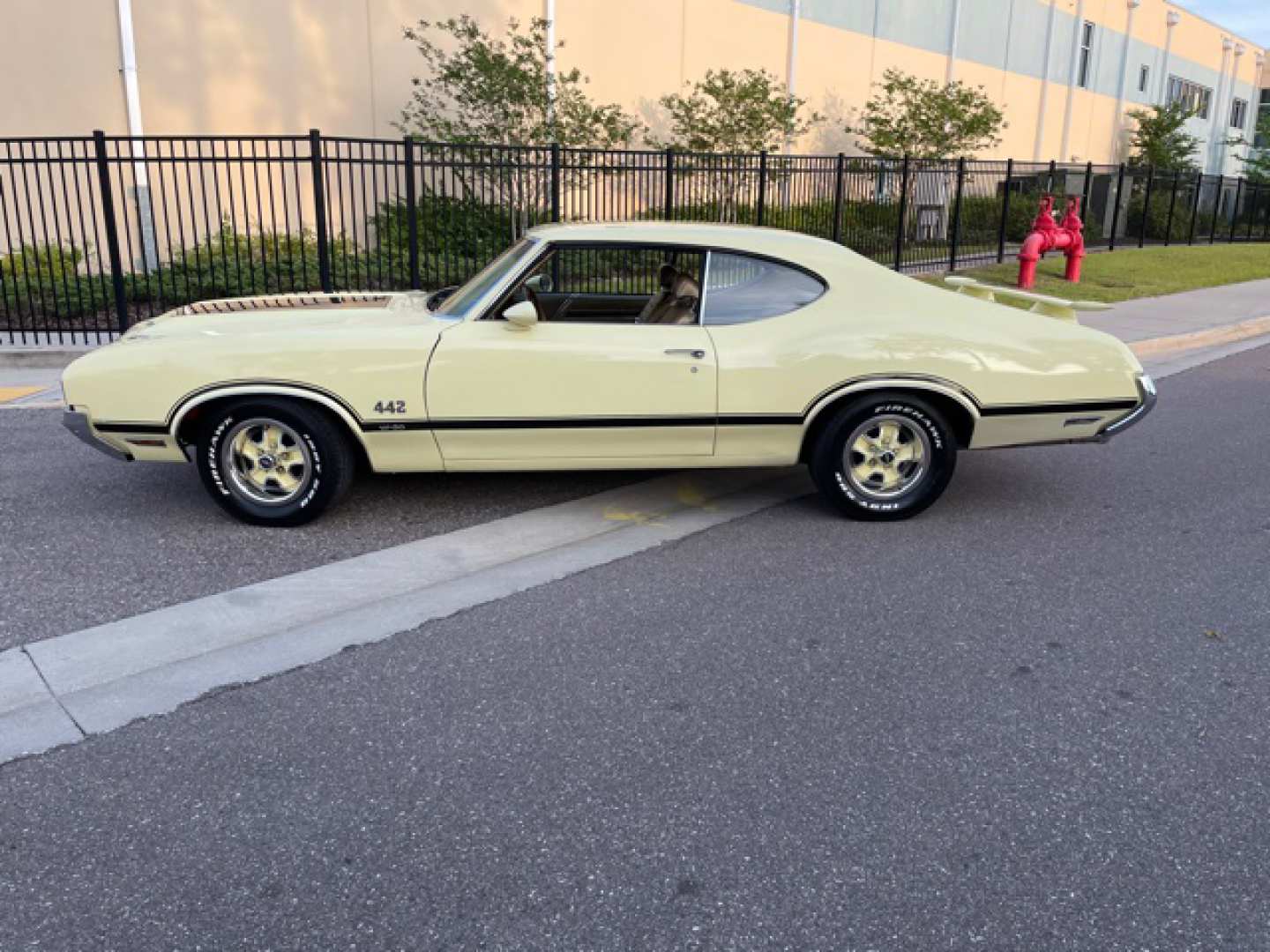 1st Image of a 1970 OLDSMOBILE CUTLASS