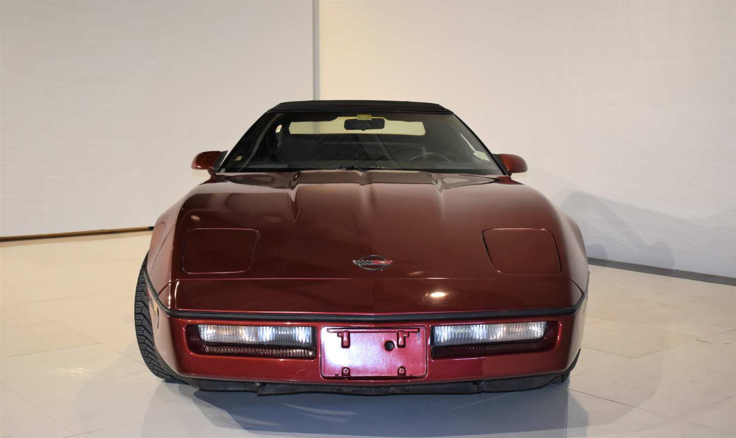 3rd Image of a 1988 CHEVROLET CORVETTE