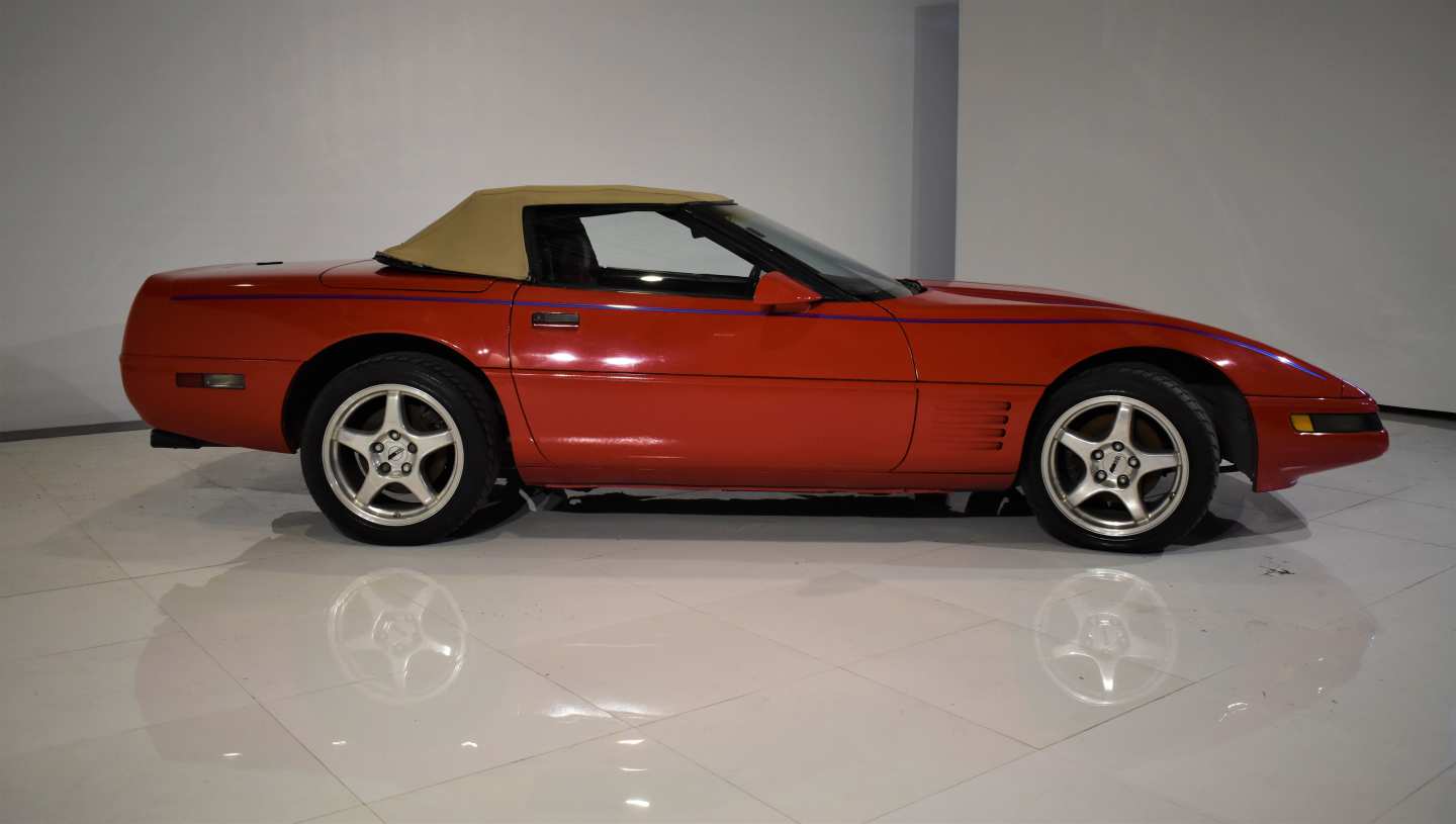 1st Image of a 1988 CHEVROLET CORVETTE