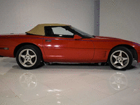 Image 2 of 15 of a 1988 CHEVROLET CORVETTE