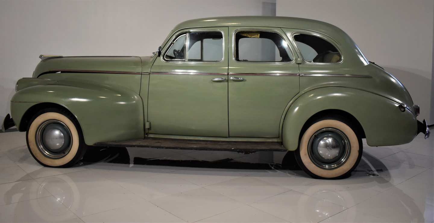 1st Image of a 1940 OLDSMOBILE 60 SERIES