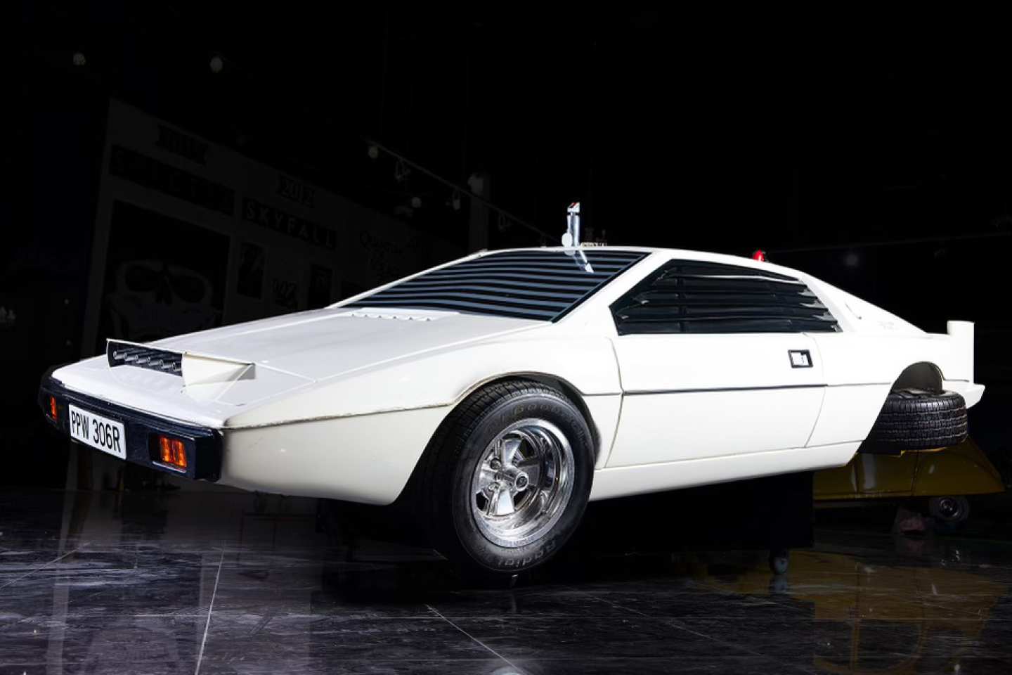 1st Image of a N/A JAMES BOND LOTUS ESPRIT