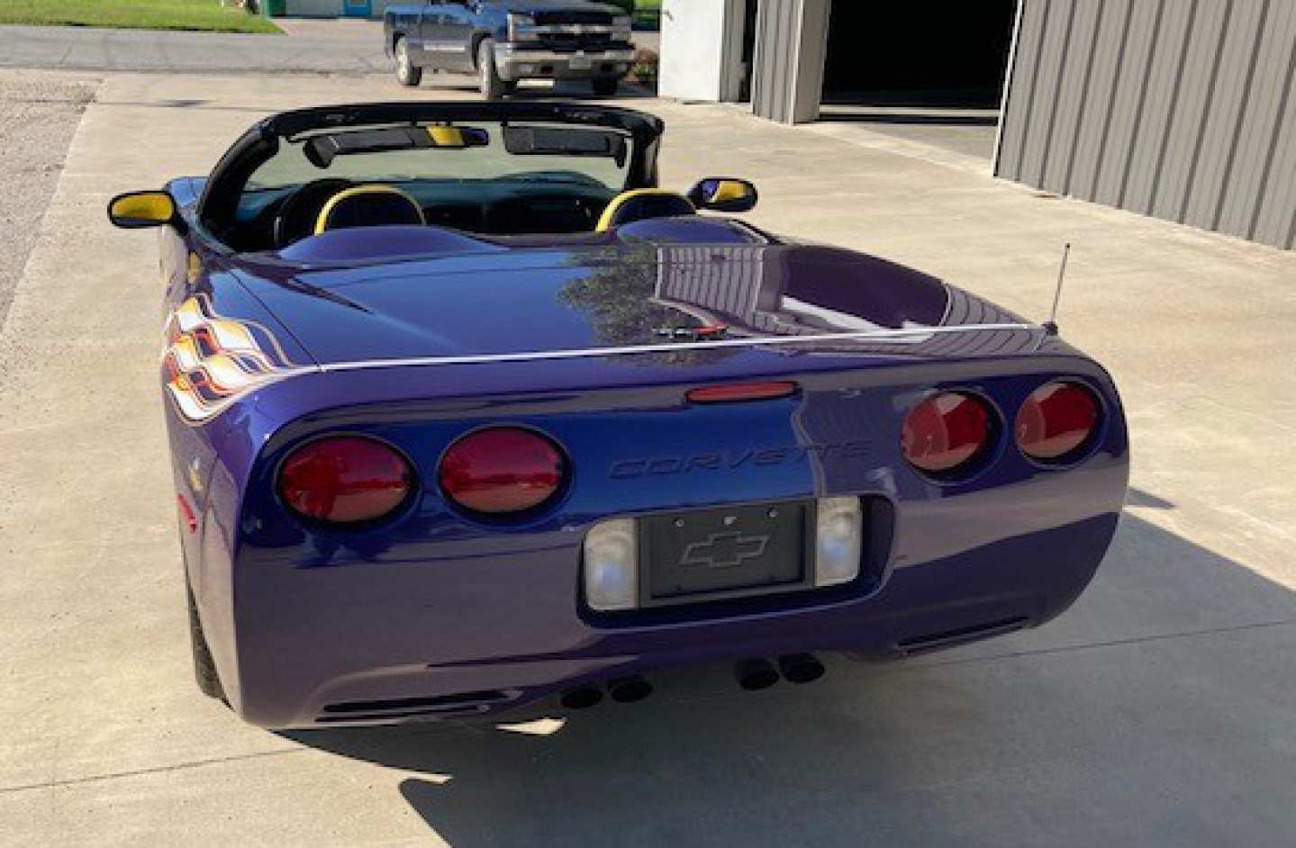 2nd Image of a 1998 CHEVROLET CORVETTE