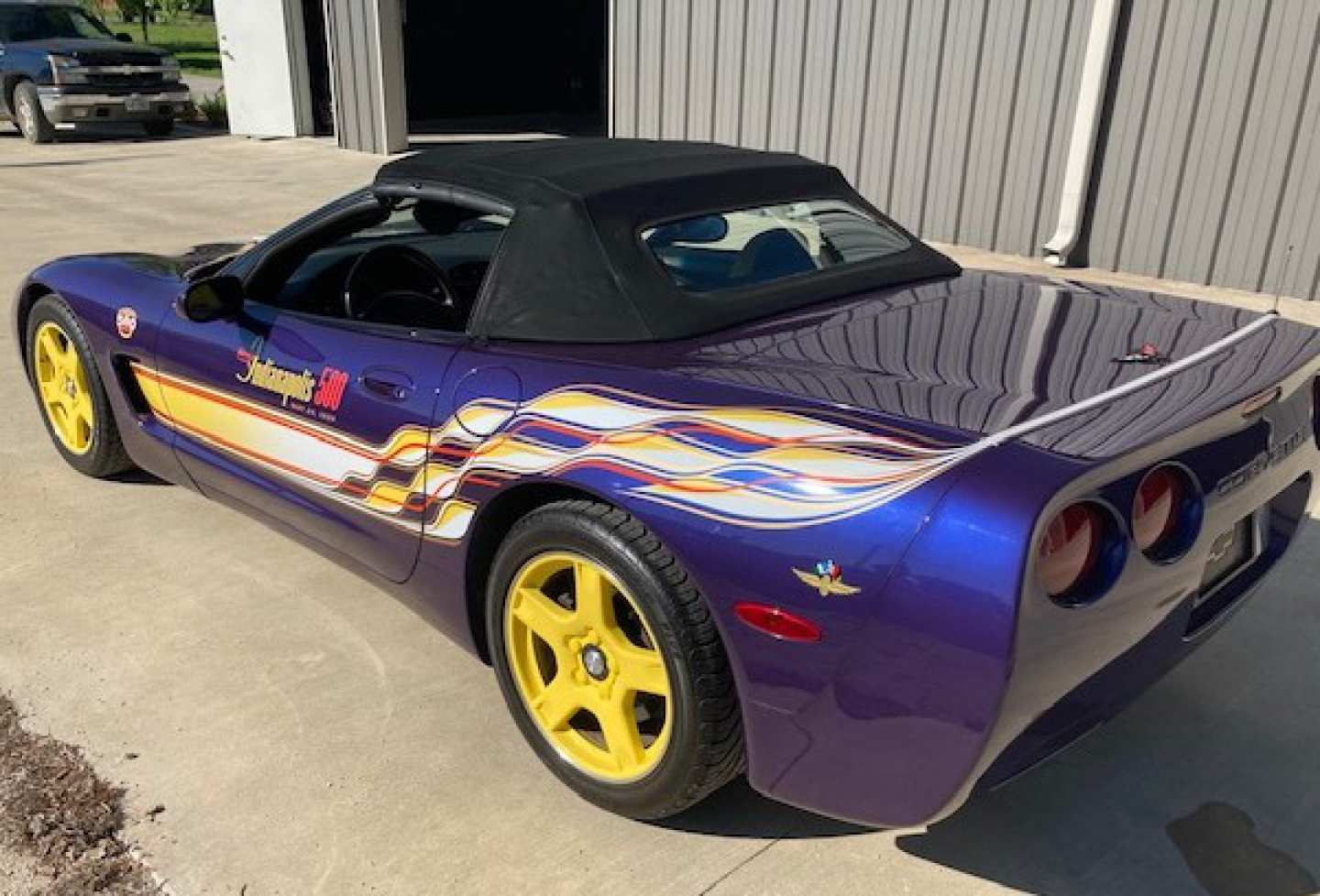 3rd Image of a 1998 CHEVROLET CORVETTE