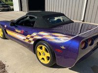 Image 4 of 7 of a 1998 CHEVROLET CORVETTE