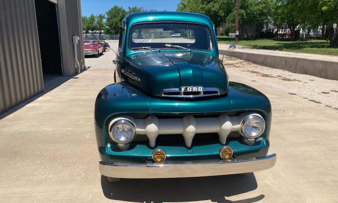 2nd Image of a 1951 FORD F3