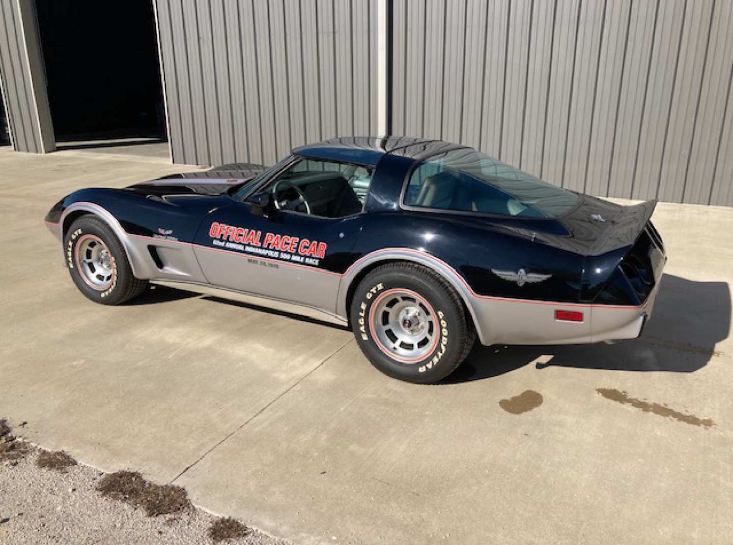 2nd Image of a 1978 CHEVROLET CORVETTE