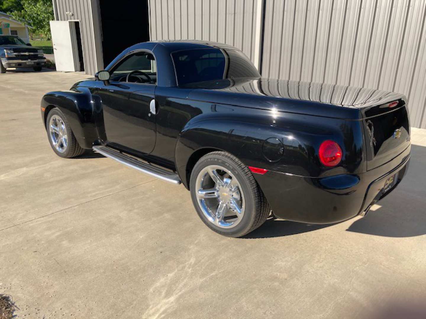 0th Image of a 2005 CHEVROLET SSR