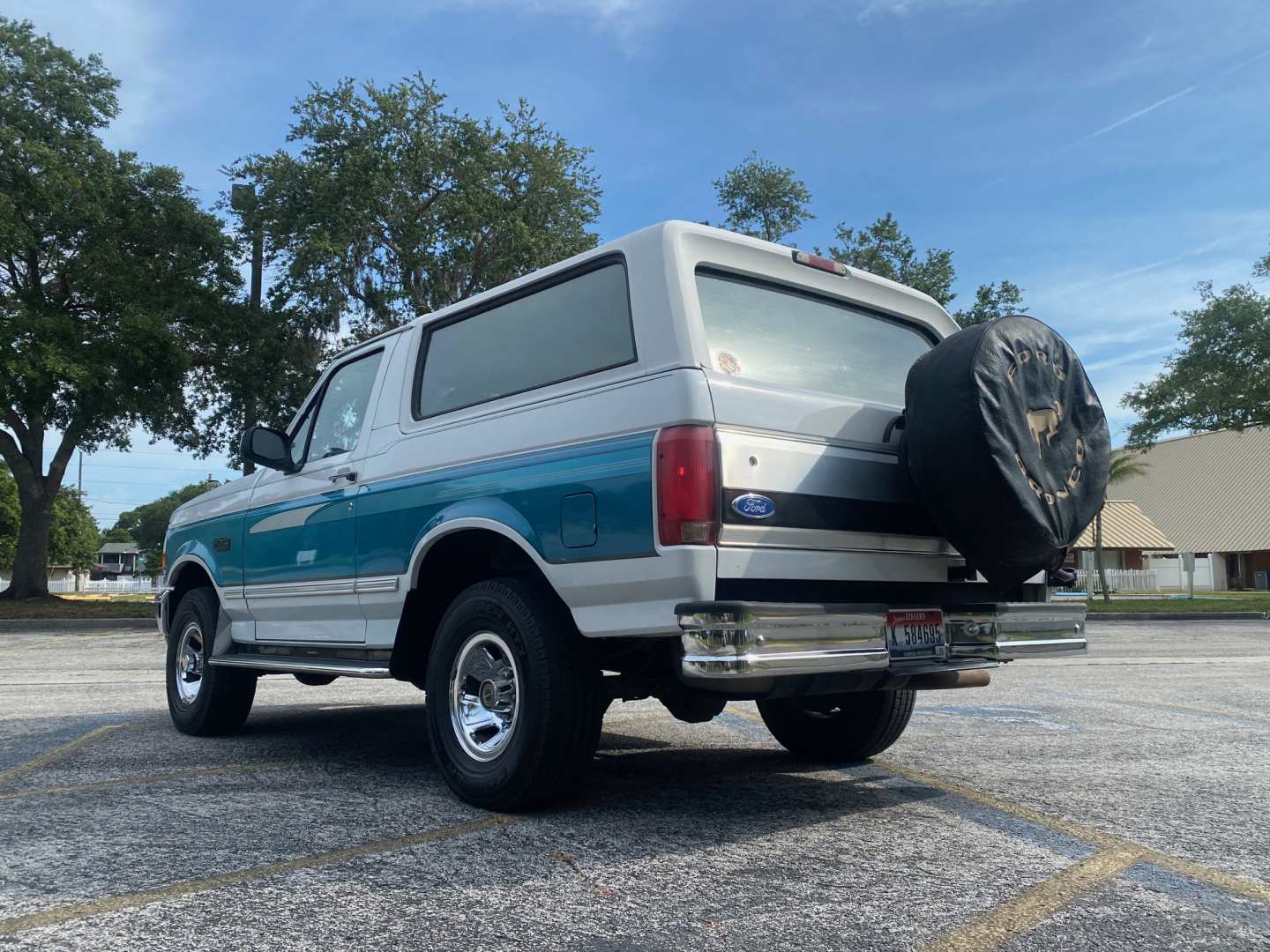 1st Image of a 1995 FORD BRONCO XLT